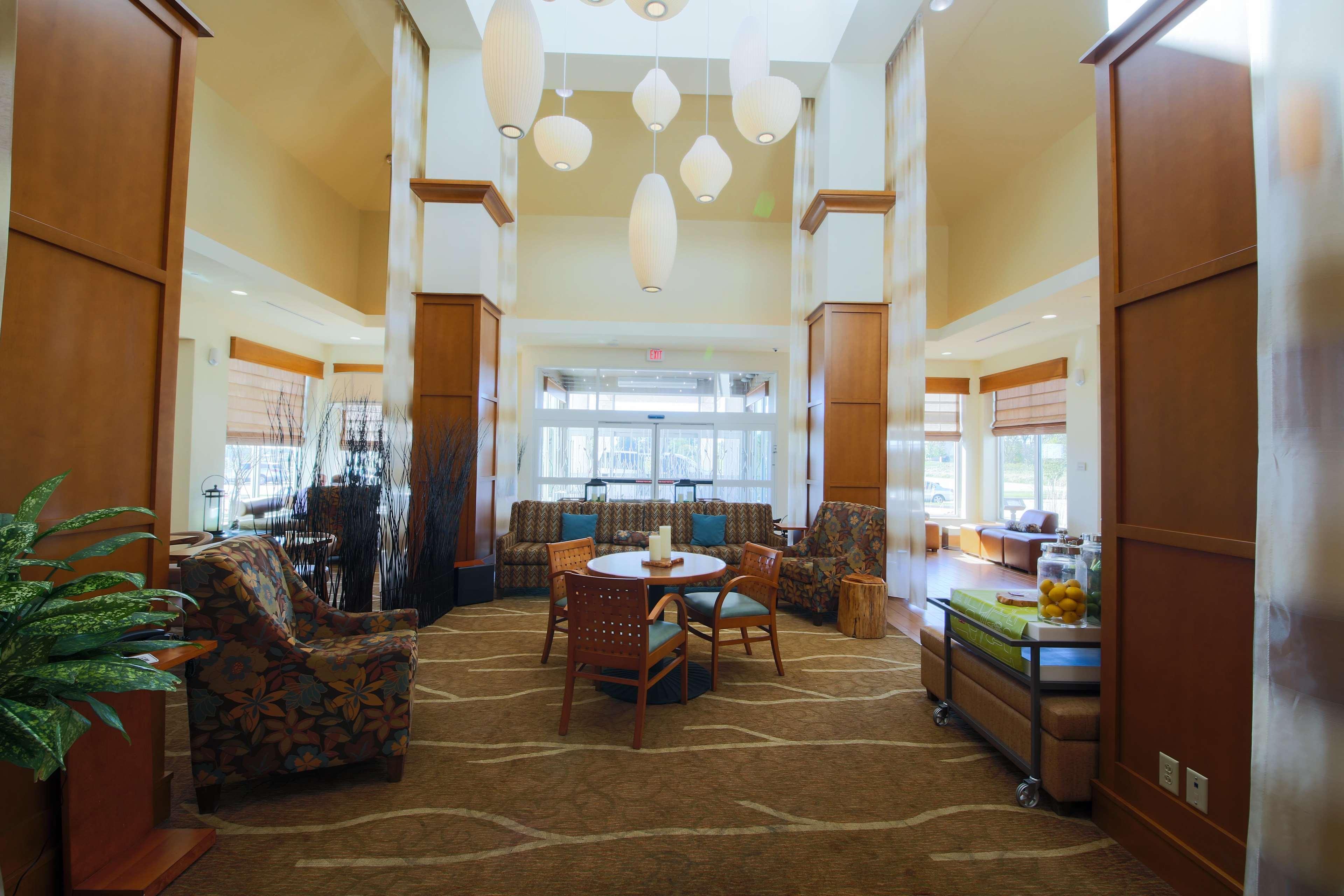 Hilton Garden Inn Cedar Falls Conference Center Екстериор снимка