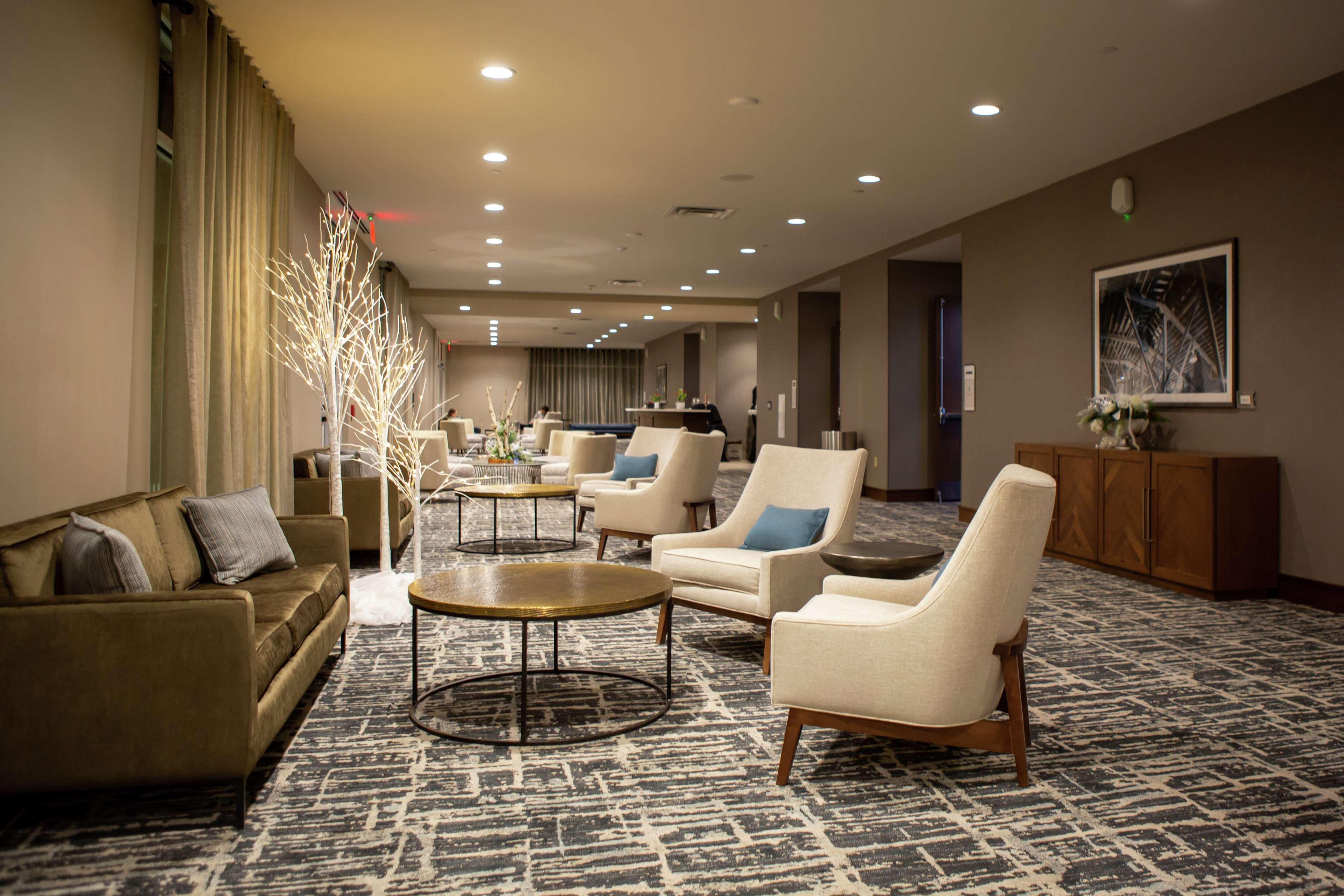 Hilton Garden Inn Cedar Falls Conference Center Екстериор снимка