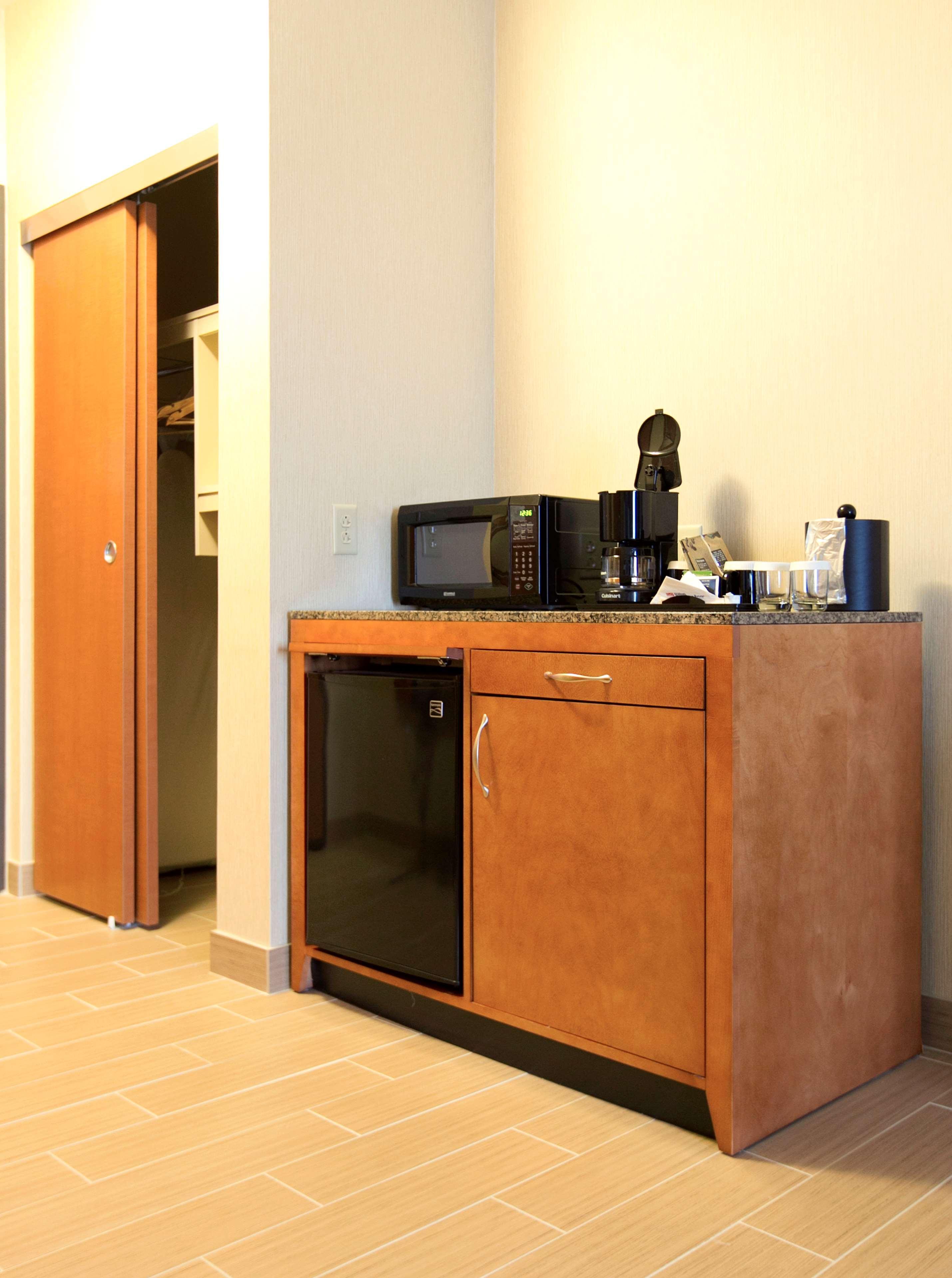 Hilton Garden Inn Cedar Falls Conference Center Екстериор снимка